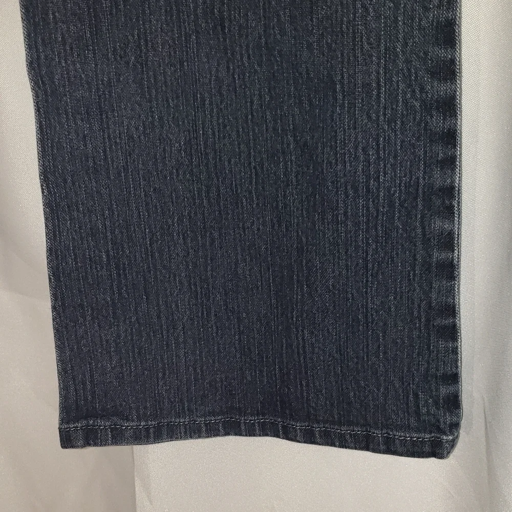 Nine West Jeans Lay Flat Size 8 EUC - Picture 9 of 9